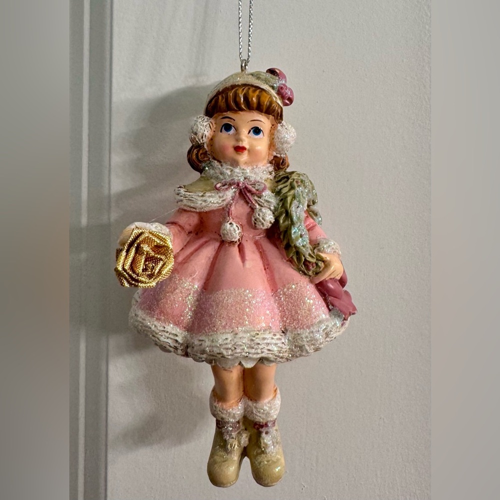 Christmas tree toy "Girl in pink clothes", pendant (Holiday Classics).